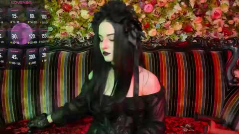 lilit_el_ online show from 02-07-26, 06:33