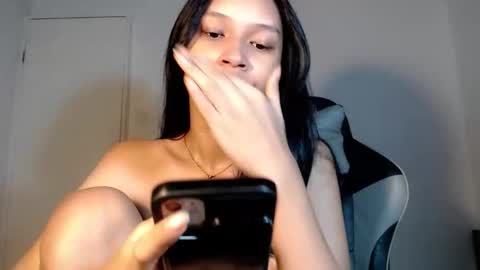 Chloe online show from 01-12-26, 11:26