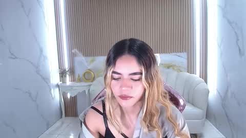 Snapshot of lilith4_s chatting on 09-28-25, 01:49 Lilith online show from 09-28-25, 01:49