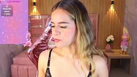 Snapshot of lilith4_s chatting on 11-29-25, 08:45 Lilith online show from 11-29-25, 08:45