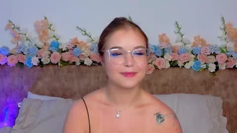 Lilith Bonheur online show from 03-22-26, 02:04