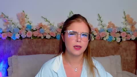 Lilith Bonheur online show from 03-26-26, 02:00