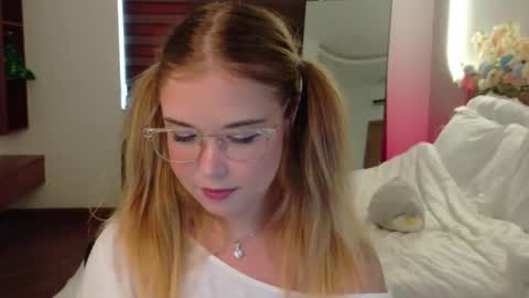 Lilith Bonheur online show from 03-31-26, 03:08