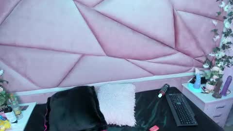 Snapshot of lilith_cooper20 chatting on 01-09-25, 12:35 lilith cooper20 online show from 01-09-25, 12:35