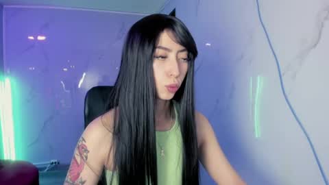 Snapshot of lilith_cooper20 chatting on 05-09-26, 03:23 lilith cooper20 online show from 05-09-26, 03:23
