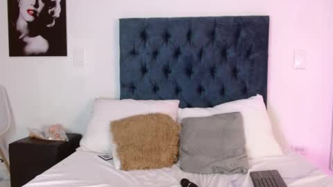 Lilith Nocturne online show from 09-21-25, 12:40