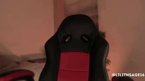 lilith_sage_ online show from 10-14-25, 11:44