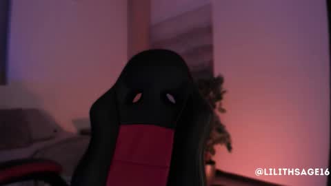 lilith_sage_ online show from 10-17-25, 11:46