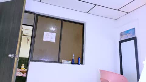 Snapshot of lilith_skinny1 chatting on 07-09-26, 03:05 Lilith online show from 07-09-26, 03:05