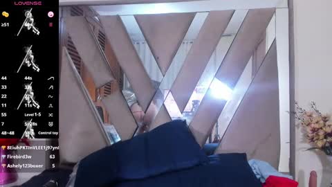 liliINDEPENDENT MODEL online show from 03-08-25, 12:33