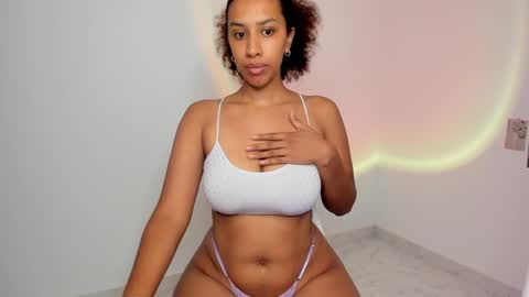 Alejandra  online show from 01-19-25, 04:22