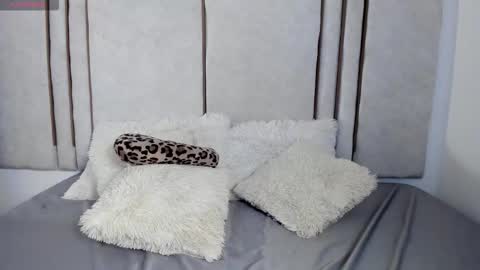 Snapshot of lilithdry chatting on 03-25-26, 01:22 Lilith online show from 03-25-26, 01:22