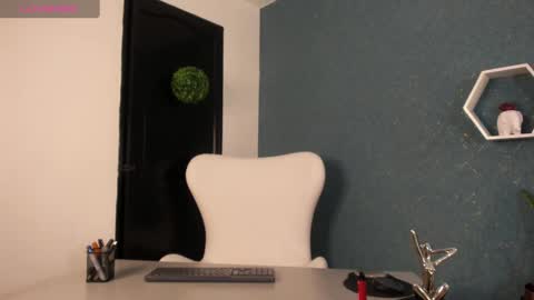 Snapshot of lilithevanss chatting on 02-11-25, 09:56 swetty lilith online show from 02-11-25, 09:56