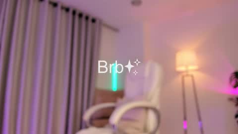 Snapshot of lilithhfosterr chatting on 12-17-24, 11:49 Lili online show from 12-17-24, 11:49