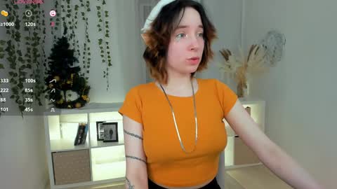 Snapshot of lilithlunna chatting on 01-04-25, 02:14 Lilith online show from 01-04-25, 02:14