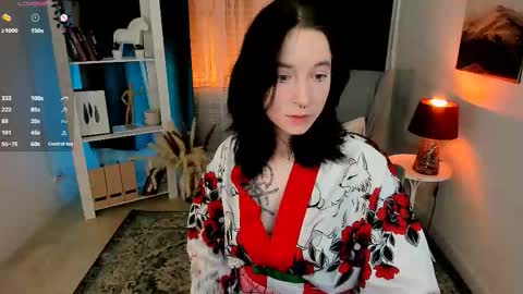 Snapshot of lilithlunna chatting on 09-28-25, 10:04 Lilith online show from 09-28-25, 10:04