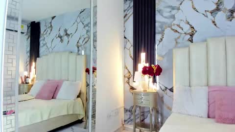 Lilith  online show from 09-24-25, 05:44