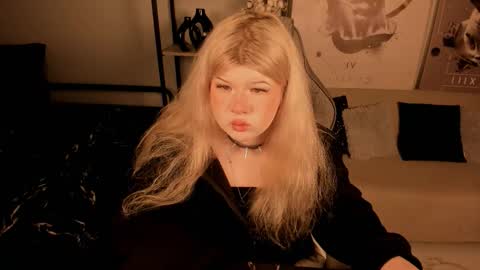 LilithNelson online show from 10-07-25, 05:32