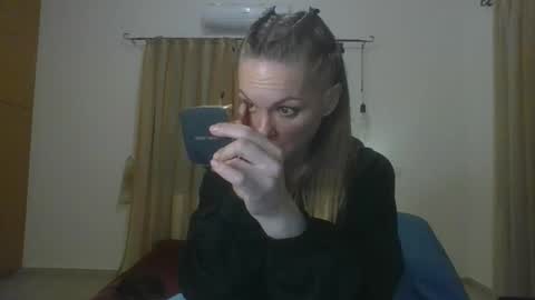 lilithnewdawn online show from 02-09-26, 06:01