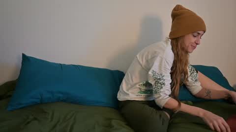 Snapshot of lilithoftrees chatting on 12-03-24, 04:50 L online show from 12-03-24, 04:50