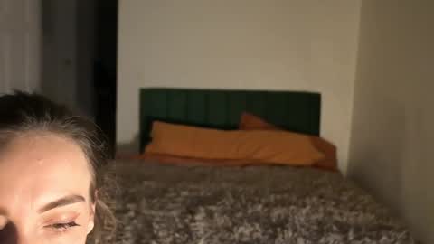 Snapshot of lilithoftrees chatting on 10-08-25, 01:36 L online show from 10-08-25, 01:36