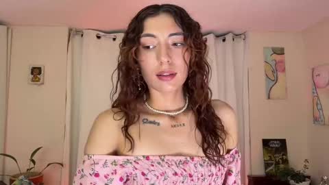 Lele online show from 05-20-26, 04:07