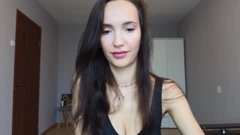 Lillian online show from 09-18-25, 04:25