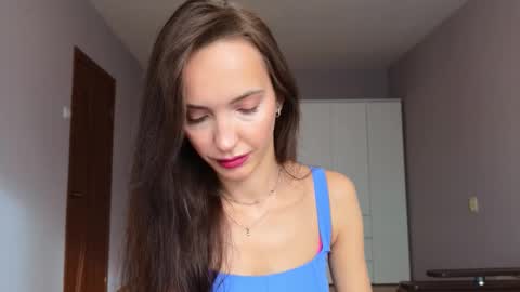 Lillian online show from 09-29-25, 04:50