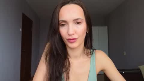 Lillian online show from 02-05-26, 09:14