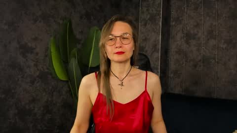Snapshot of lillian_white1 chatting on 05-30-26, 11:46 lillian_white1 online show from 05-30-26, 11:46