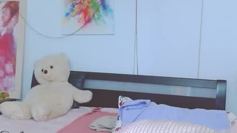 Lara online show from 02-20-26, 01:02