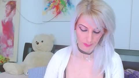 Lara online show from 03-27-26, 10:31