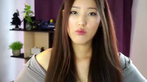 Snapshot of lillie_sun chatting on 06-15-26, 10:39 lillie_sun online show from 06-15-26, 10:39