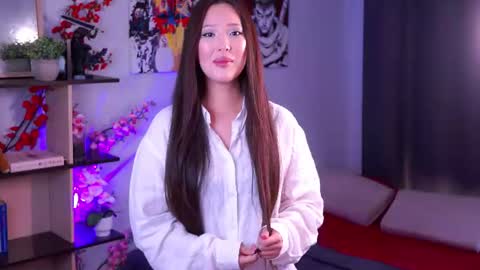 Snapshot of lillie_sun chatting on 06-17-26, 02:29 lillie_sun online show from 06-17-26, 02:29