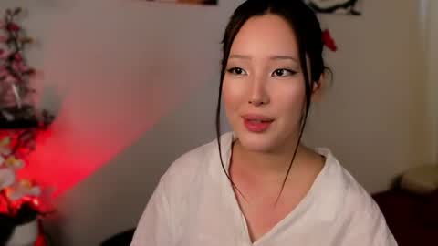 Snapshot of lillie_sun chatting on 06-24-26, 09:30 lillie_sun online show from 06-24-26, 09:30