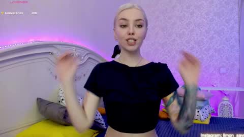 Snapshot of lillimooore chatting on 02-16-25, 03:15 LilliMoore online show from 02-16-25, 03:15