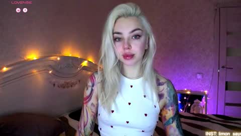 LilliMoore online show from 02-18-26, 11:01