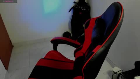 lillith_777 online show from 09-18-25, 12:45