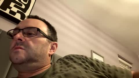Snapshot of lills16 chatting on 03-12-26, 08:37 lills16 online show from 03-12-26, 08:37