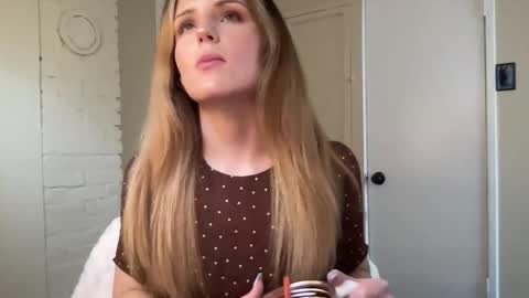 lilly_adams88 online show from 06-02-26, 10:45