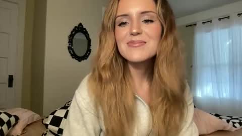 Snapshot of lilly_adams88 chatting on 06-08-26, 11:16 lilly_adams88 online show from 06-08-26, 11:16