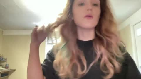 Snapshot of lilly_adams88 chatting on 07-18-26, 09:29 lilly_adams88 online show from 07-18-26, 09:29