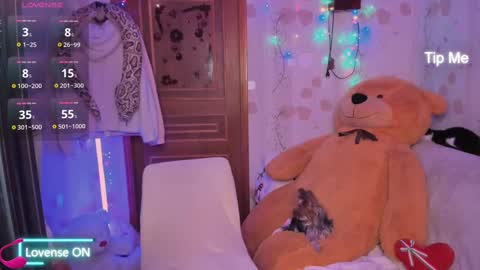 Lilly  online show from 02-10-25, 10:40