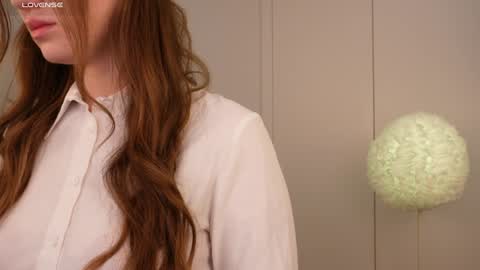 Lilly Colins online show from 01-30-25, 03:29