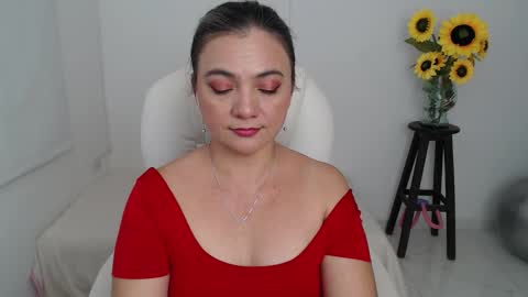 Lilly online show from 10-24-25, 03:41