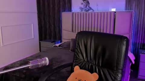 Snapshot of lillyortiz_ chatting on 10-09-25, 08:07 Lilly Ortiz online show from 10-09-25, 08:07