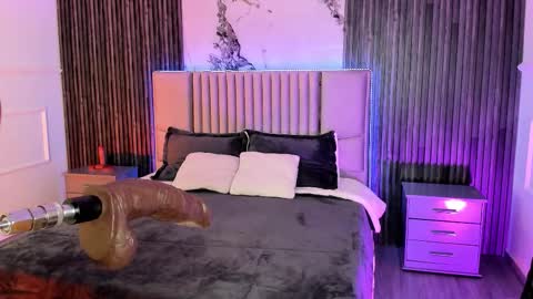 Snapshot of lillyortiz_ chatting on 10-15-25, 07:58 Lilly Ortiz online show from 10-15-25, 07:58