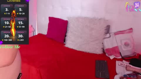 Snapshot of lillytitsxxx chatting on 05-02-26, 01:05 Lilly online show from 05-02-26, 01:05