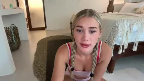 lilly online show from 04-18-26, 04:05