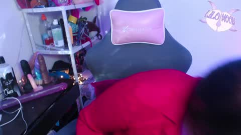 Lilo  online show from 01-22-25, 03:09